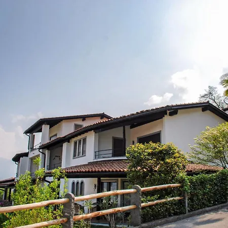 Miralago - Utoring Apt- C28 By Interhome